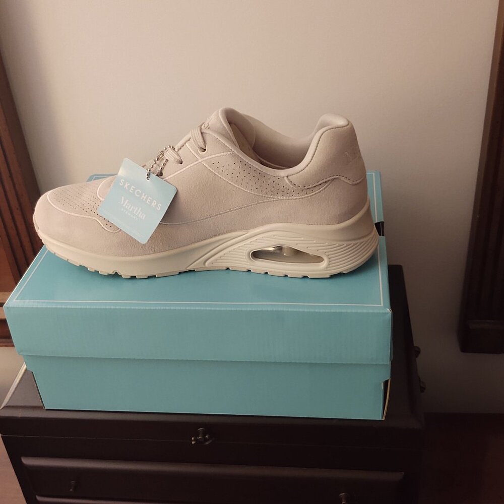 WOMEN'S SNEAKERS